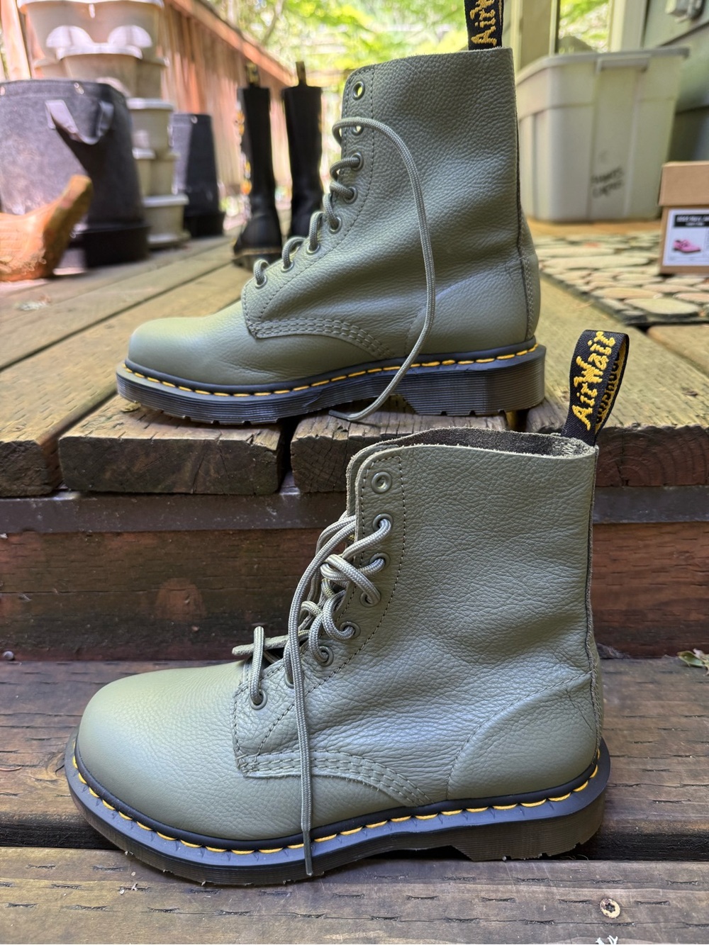 Dr. Martens 1460 Pascal Muted Olive 8-eye boot UK7 US9 EUC discontinued - Picture 3 of 6